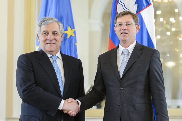 Fotogrāfija 4: Visit of the President of the European Parliament to Slovenia.  Miro CERAR - Slovenian Prime Minister  welcomes Antonio TAJANI - EP President during their meeting in Ljubljana, Slovenia on March 3, 2017.