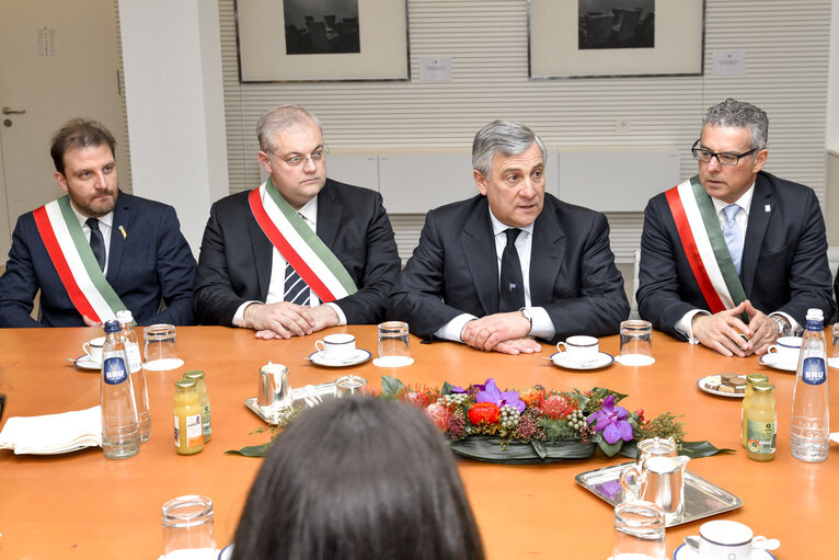 Foto 4: Antonio TAJANI - EP President meets with the delegation carrying the Fiaccola Benedettina di Pace