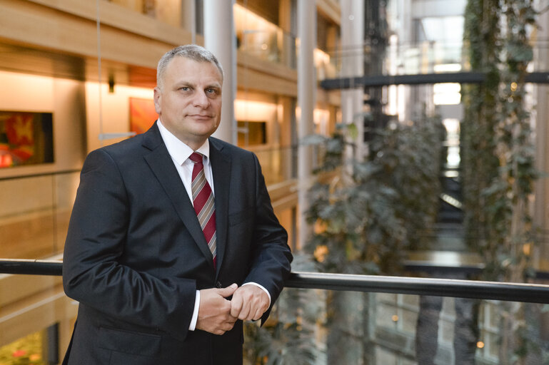 Foto 6: Peter KOUROUMBASHEV in the European Parliament in Strasbourg