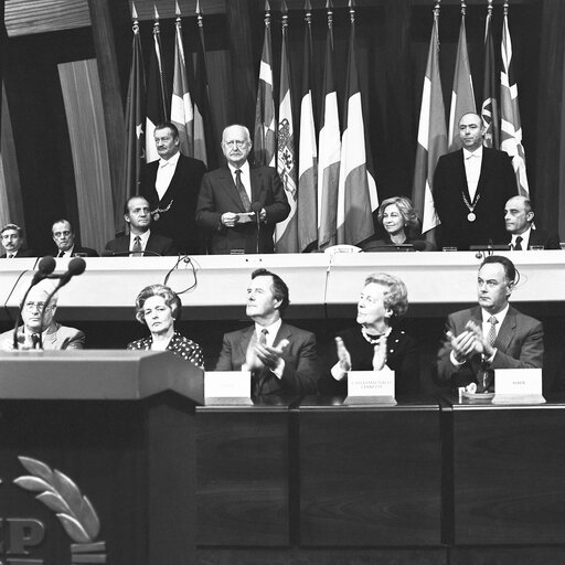 Fotografi 12: Visit of King and Queen of Spain at the European Parliament in Strasbourg in May 1986