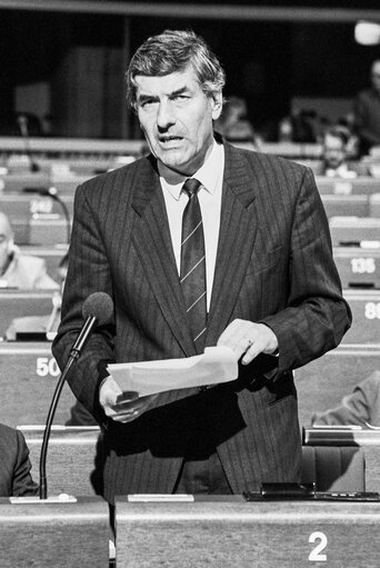 The Prime Minister of the Netherlands in plenary session in Strasbourg in July 1986.