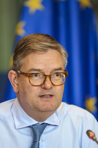 Privacy Platform ‘ Targeted Surveillance : can security and privacy be reconciled ? ’