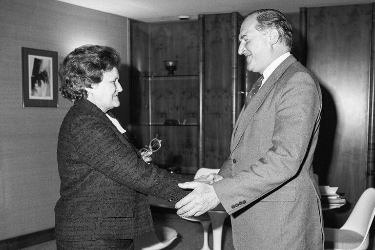 The EP President receives an award at the EP in Strasbourg in January 1988