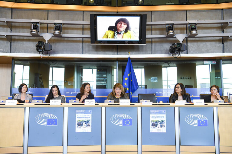 Снимка 4: FEMM Committee meeting. Hearing on Gender Equality in the Media Sector in the EU