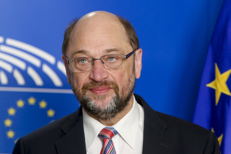 Suriet 7: Hand Over and Press point of Martin SCHULZ and Antonio TAJANI - EP President