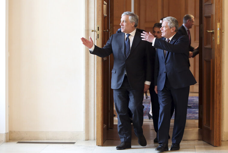 Foto 3: Official visit of the President of the European Parliament to Germany - Antonio TAJANI, president of the European parliament (L), meets with German President Joachim GAUCK on February 24, 2017, in Berlin, Germany.