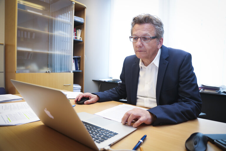 Foto 20: Dietmar KOSTER in the European Parliament in Brussels