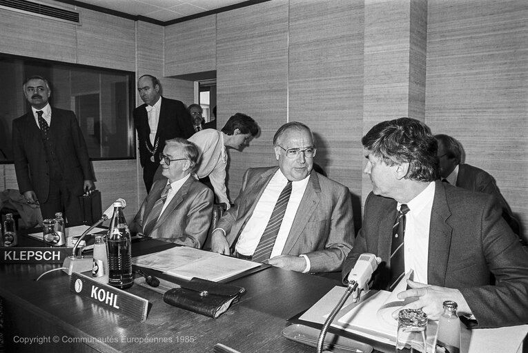 Fotografie 9: EPP meeting at the EP in Luxembourg - April 1985