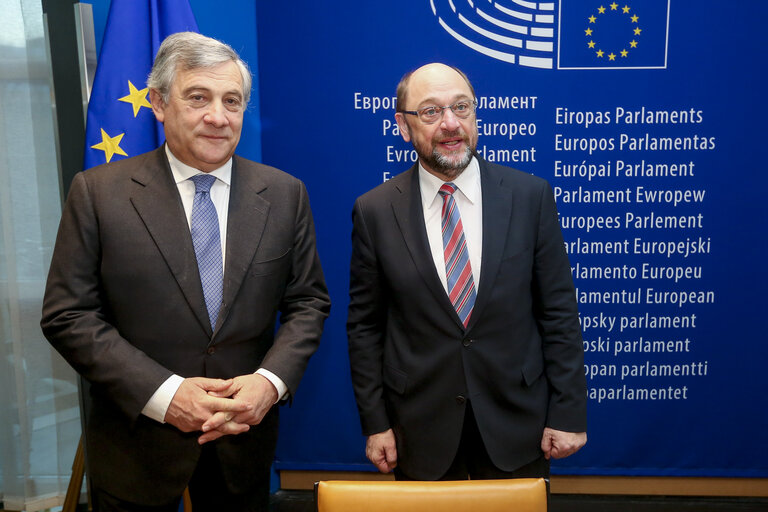 Suriet 11: Hand Over and Press point of Martin SCHULZ and Antonio TAJANI - EP President