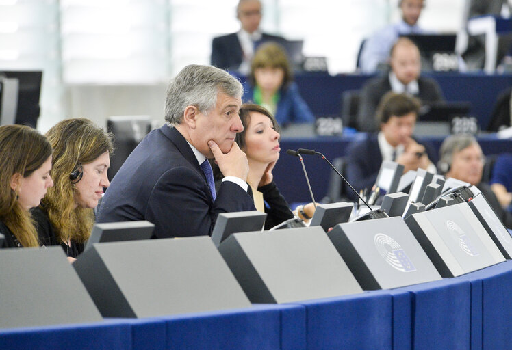 Fotografija 3: Antonio TAJANI - EP President presides over the key debate in plenary session - Week 20  2017 in Strasbourg - Conclusions of the European Council