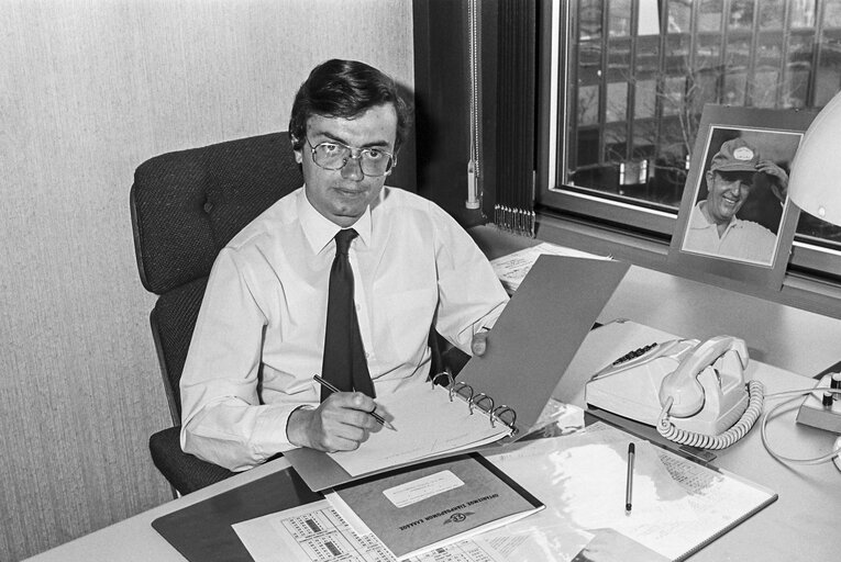 Kyriakos GERONTOPOULOS in his office at the EP in Strasbourg.