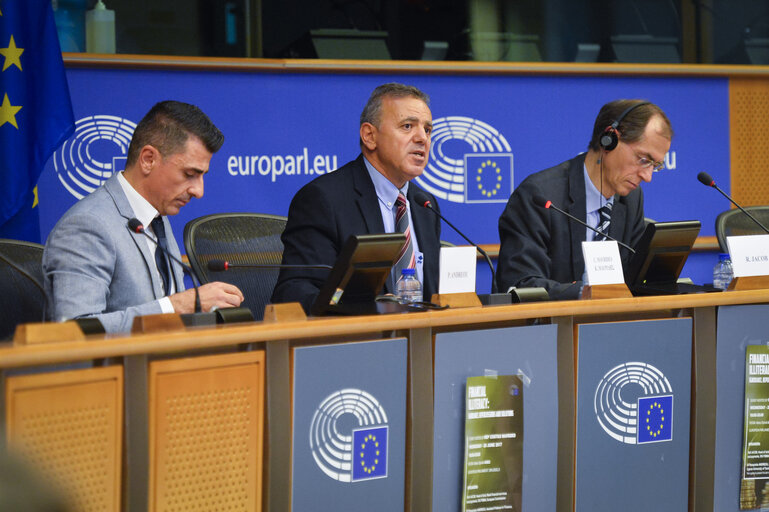 Zdjęcie 11: Financial Illiteracy: Ignorance, repercussions and solutions