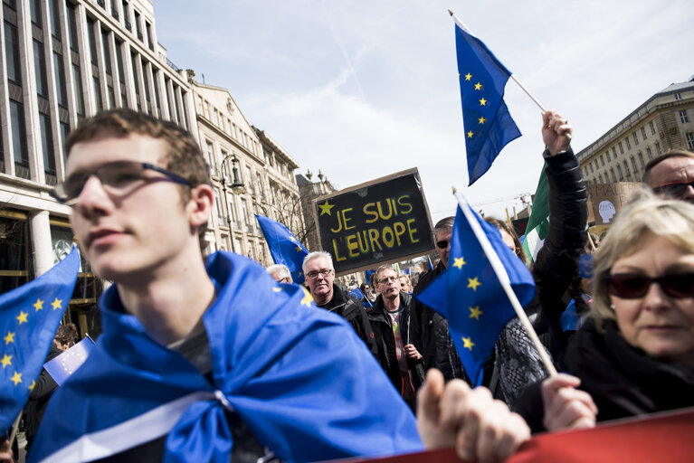 Fotografia 21: 60th Anniversary of the Treaty of Rome celebrations - ' March for Europe in Berlin '