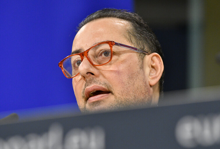 Fotografi 12: Press conference of Gianni PITTELLA, S&D President, on the Upcoming Elections in Italy