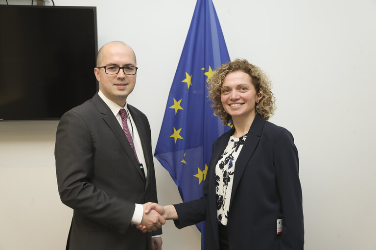 Zdjęcie 6: Meeting betwwen Andi-Lucian CRISTEA, chair of the Delegation to the EU-Moldova Parliamentary Association Committee and Tamar KHULORDAVA, chairman of the Georgian Parliament