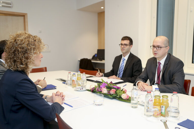 Zdjęcie 1: Meeting betwwen Andi-Lucian CRISTEA, chair of the Delegation to the EU-Moldova Parliamentary Association Committee and Tamar KHULORDAVA, chairman of the Georgian Parliament