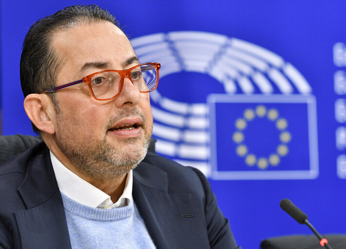 Foto 8: Press conference of Gianni PITTELLA, S&D President, on the Upcoming Elections in Italy