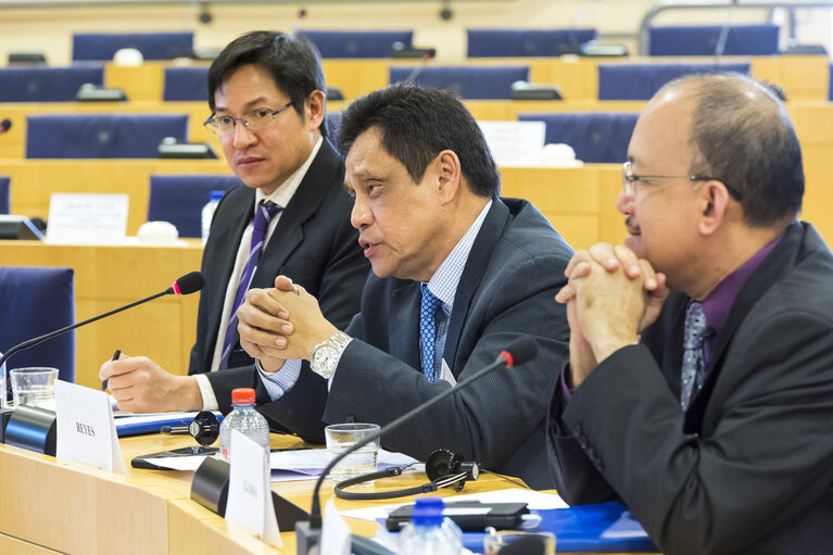 Nuotrauka 4: DASE meeting with a ministerial level delegation from Philippines