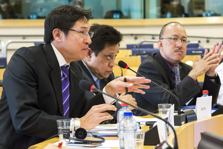 Nuotrauka 6: DASE meeting with a ministerial level delegation from Philippines