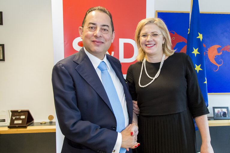 Fotografie 2: Gianni PITTELLA, President of the S&D group meets with EC Commissioner Corina CRETU