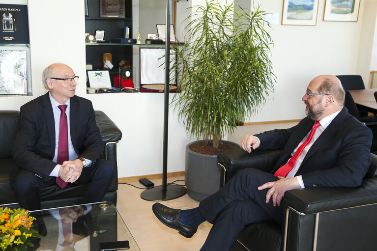 Martin SCHULZ - EP President meets with Janusz LEWANDOWSKI