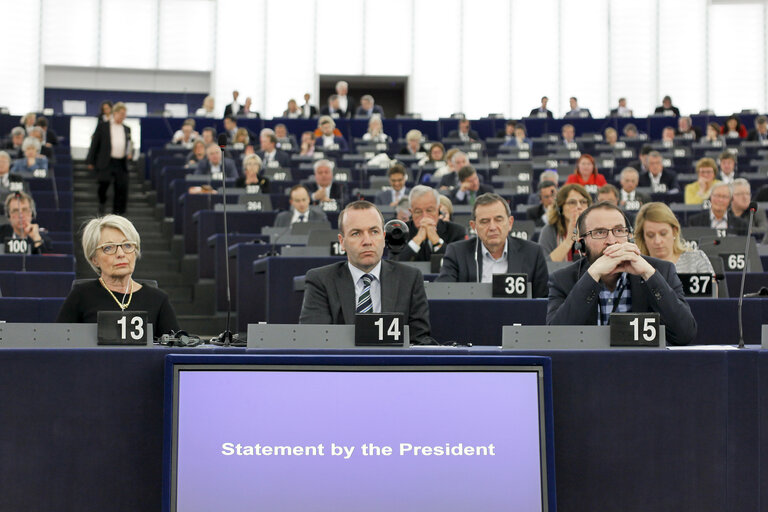 Fotogrāfija 40: Plenary session week 15 2016 in Strasbourg - Statement by the President