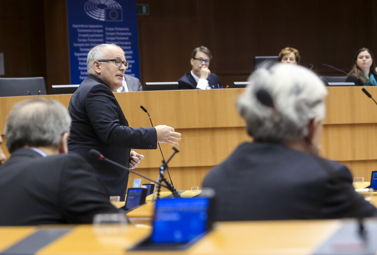 Fotografie 50: Plenary session week 17 2016 in Brussels.  Council and Commission statements - Legal aspects, democratic control and implementation of the EU-Turkey  agreement