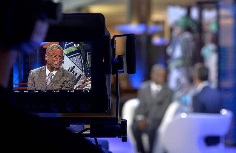 Fotografi 6: ' Libre-échange ' recording in the presence of the Sakharov Prize Laureate 2014, RTBF ( Belgian television ) in the ASP Agora studio