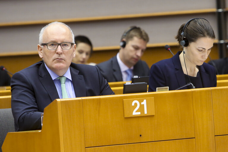 Foto 4: Plenary session week 17 2016 in Brussels.  Council and Commission statements - Legal aspects, democratic control and implementation of the EU-Turkey  agreement