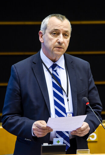 Fotografi 28: Plenary session week 17 2016 in Brussels.   European Investment Bank annual report 2014 in the presence of President of the EIB