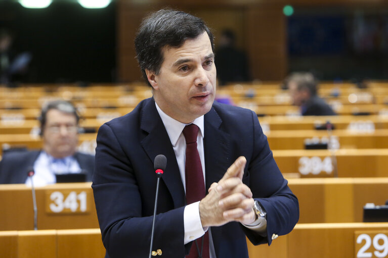 Fotografie 31: Plenary session week 17 2016 in Brussels.  Council and Commission statements - Legal aspects, democratic control and implementation of the EU-Turkey  agreement