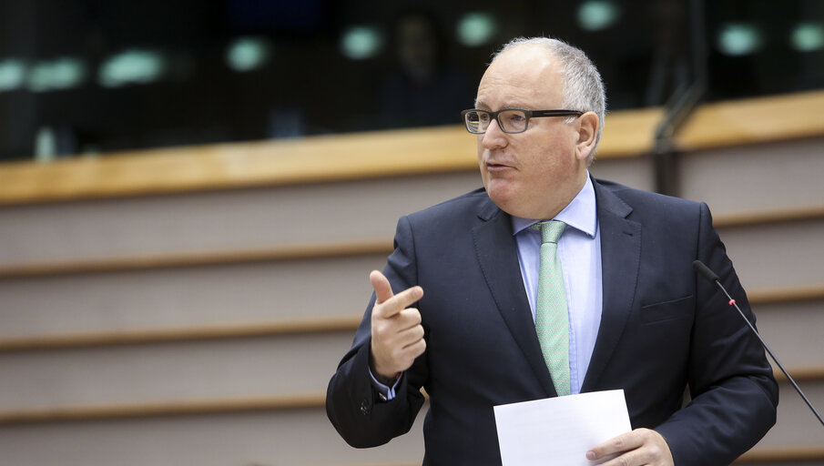 Fotografi 2: Plenary session week 17 2016 in Brussels.  Council and Commission statements - Legal aspects, democratic control and implementation of the EU-Turkey  agreement