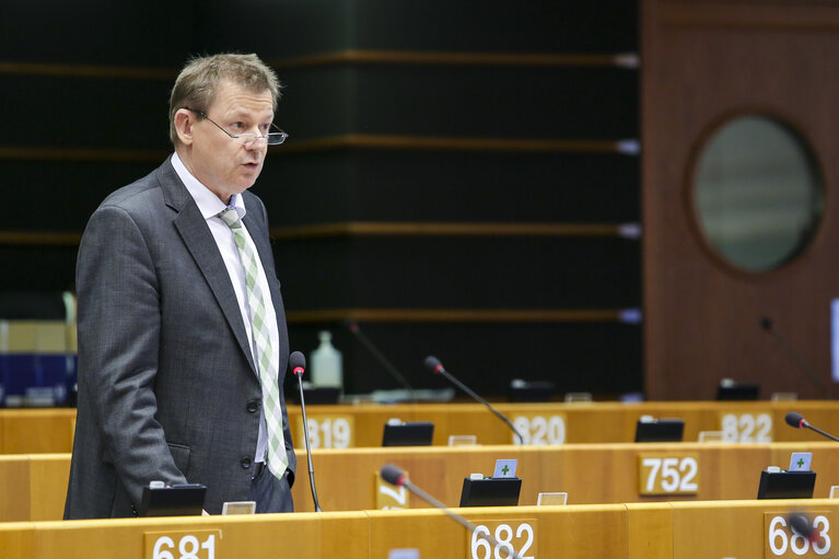 Fotografi 33: Plenary session week 17 2016 in Brussels.  Joint debate ' Railway Package '