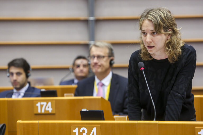 Fotografie 44: Plenary session week 17 2016 in Brussels.  Council and Commission statements - Legal aspects, democratic control and implementation of the EU-Turkey  agreement