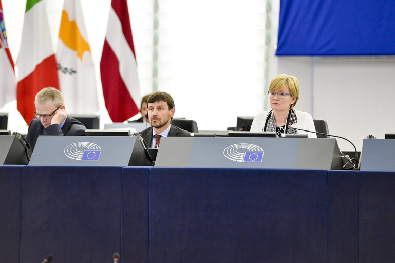 Foto 12: Plenary session week 15 2016 in Strasbourg - Conclusions of the European Council meeting of 17 and 18 March 2016 and outcome of the EU-Turkey summit