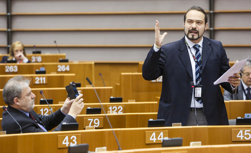 Fotografie 42: Plenary session week 17 2016 in Brussels.  Council and Commission statements - Legal aspects, democratic control and implementation of the EU-Turkey  agreement