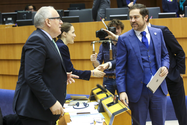 Fotografi 9: Plenary session week 17 2016 in Brussels.  Council and Commission statements - Legal aspects, democratic control and implementation of the EU-Turkey  agreement