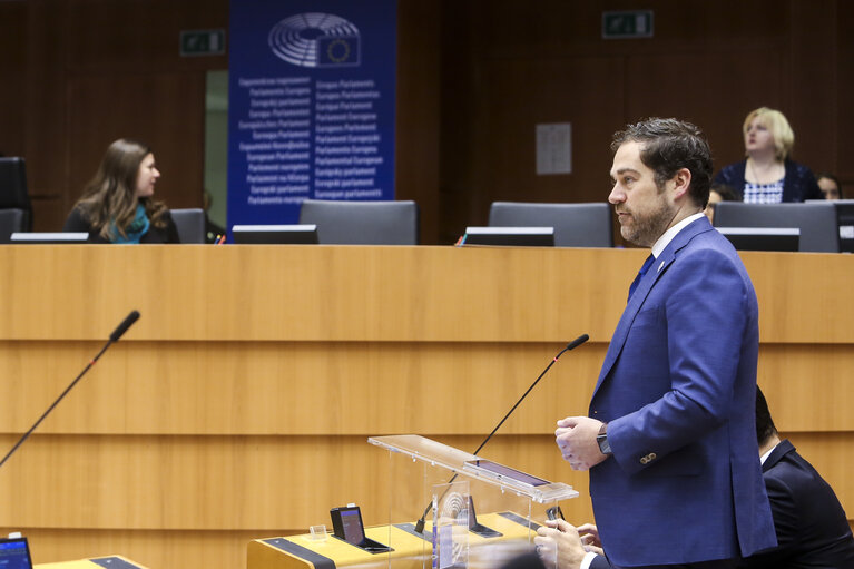 Fotografi 5: Plenary session week 17 2016 in Brussels.  Council and Commission statements - Legal aspects, democratic control and implementation of the EU-Turkey  agreement