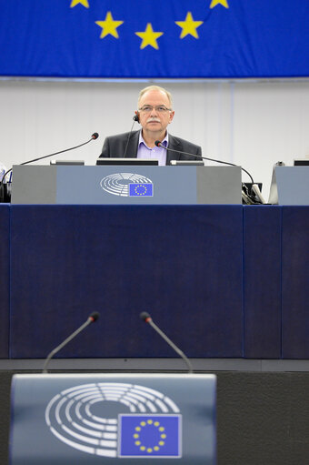 Foto 43: Plenary session week 15 2016 in Strasbourg - Measures to alleviate the crisis in the European agriculture sector