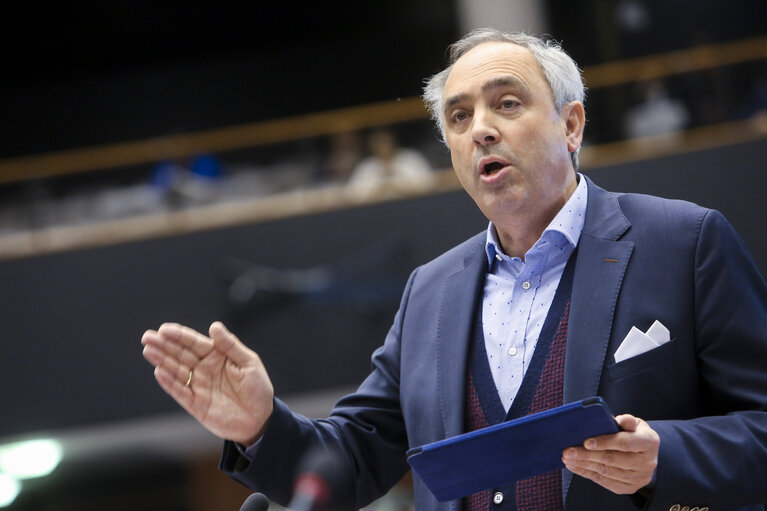 Fotografie 46: Plenary session week 17 2016 in Brussels.  Council and Commission statements - Legal aspects, democratic control and implementation of the EU-Turkey  agreement