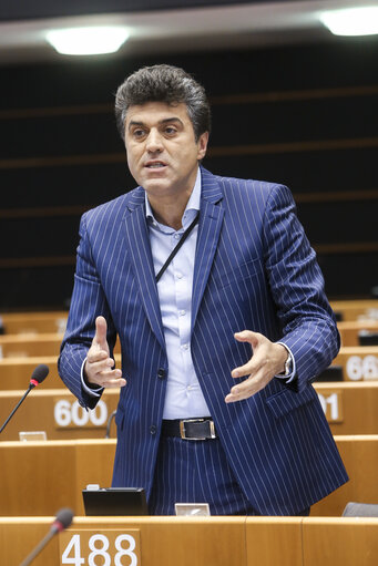 Fotografie 35: Plenary session week 17 2016 in Brussels.  Council and Commission statements - Legal aspects, democratic control and implementation of the EU-Turkey  agreement