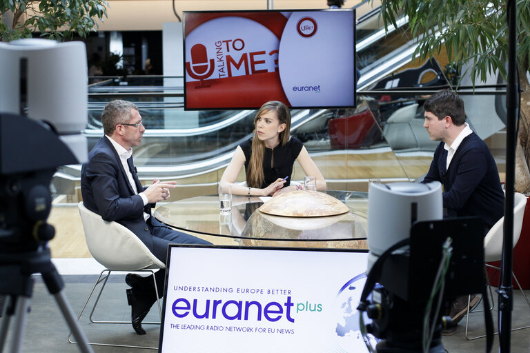 Fotografija 1: Euranet Plus recording ' U talking to me? '