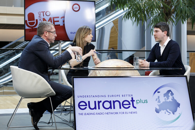 Fotografija 2: Euranet Plus recording ' U talking to me? '