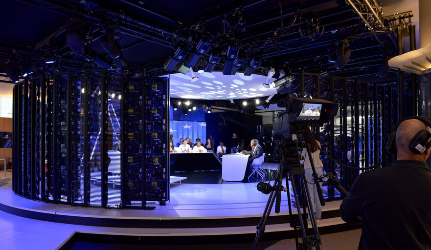 Fotografi 19: ' Libre-échange ' recording in the presence of the Sakharov Prize Laureate 2014, RTBF ( Belgian television ) in the ASP Agora studio