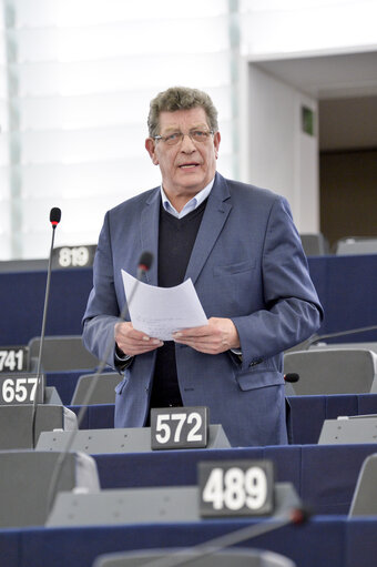 Foto 1: Plenary session week 15 2016 in Strasbourg - Counterterrorism following the recent terrorist attacks  Council and Commission statements