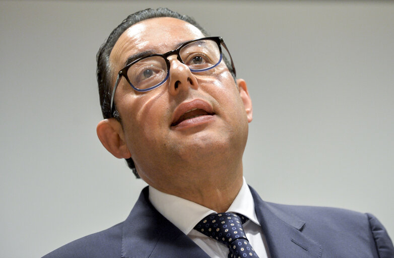 Φωτογραφία 3: Film screening of the documentary Fuocoammare - Debate on 'Migration Policy'