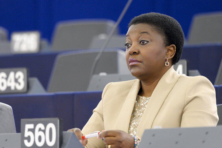 Suriet 4: Kashetu KYENGE in plenary session week 15  2016 in Strasbourg