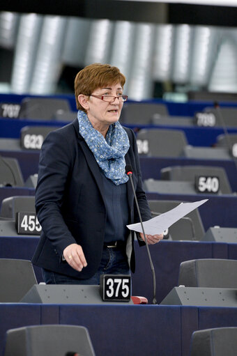 Foto 5: Plenary session week 15 2016 in Strasbourg - Counterterrorism following the recent terrorist attacks  Council and Commission statements