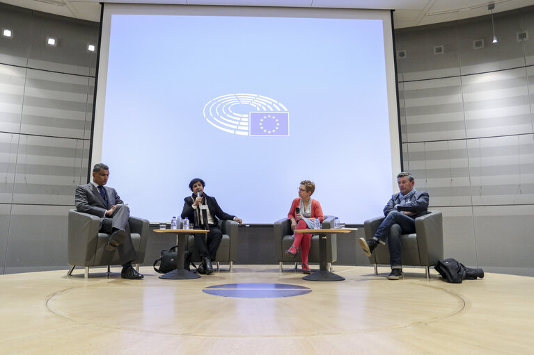 Fotografija 11: Panel debate on How can the EU, its Member States and communities prevent radicalisation ? featuring Sakharov Prize Laureate 1994