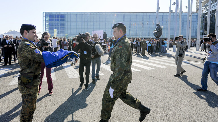 Photo 27 : Open Doors Day in Strasbourg.   Opening ceremony